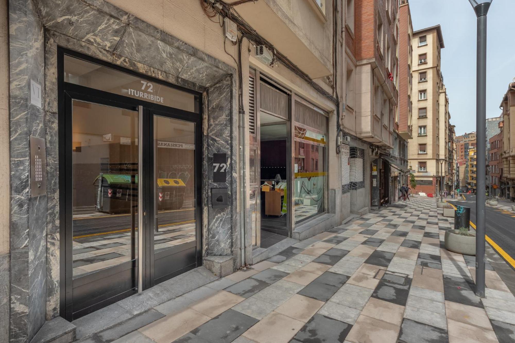 Inside Old Town By Eba Homes Бильбао Экстерьер фото
